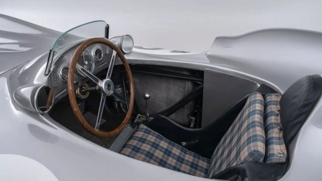 Mercedes W 196 R Fangio 1955 cockpit Mercedes W 196 R Fangio 1955 cockpit