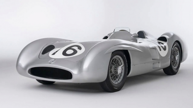 Mercedes W 196 R Fangio 1955 frontal 1 Mercedes W 196 R Fangio 1955 frontal 1