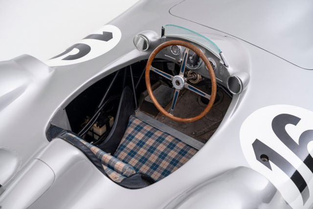 Mercedes W 196 R Fangio 1955 interior Mercedes W 196 R Fangio 1955 interior