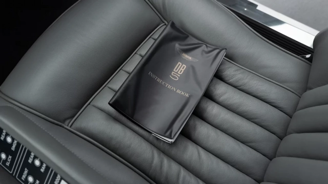 Aston Martin DB5 "Goldfinger" Réplica exacta del Aston Martin DB5 de James Bond en "Goldfinger"